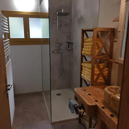 Chalet-daheim-fiesch 3,5-zimmerwohnung * Fiesch