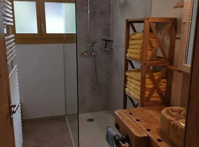 Chalet-daheim-fiesch 3,5-zimmerwohnung * Fiesch