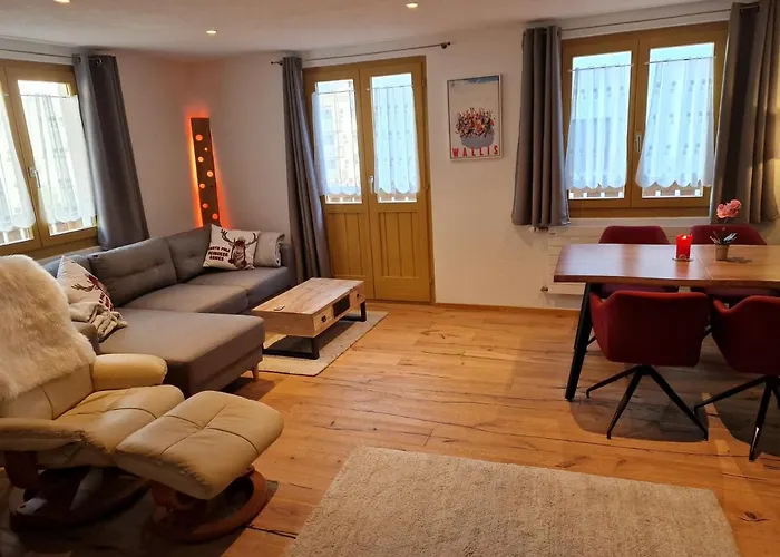 Chalet-daheim-fiesch 3,5-zimmerwohnung *