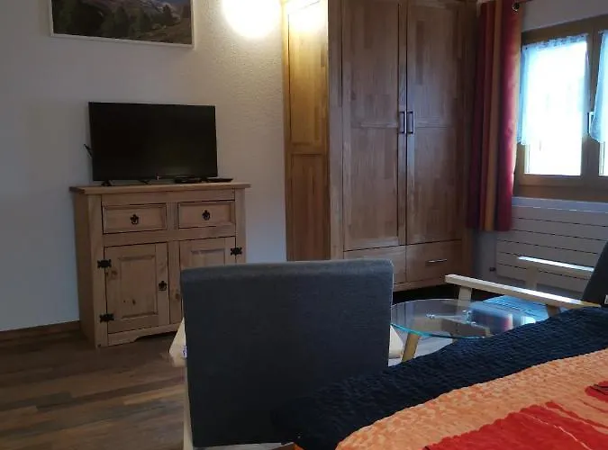 Chalet-daheim-fiesch 3,5-zimmerwohnung Apartamento *