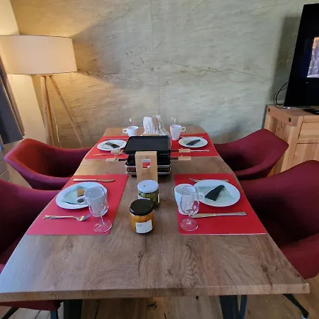 Chalet-daheim-fiesch 3,5-zimmerwohnung *