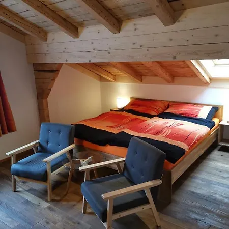 Chalet-daheim-fiesch 3,5-zimmerwohnung *